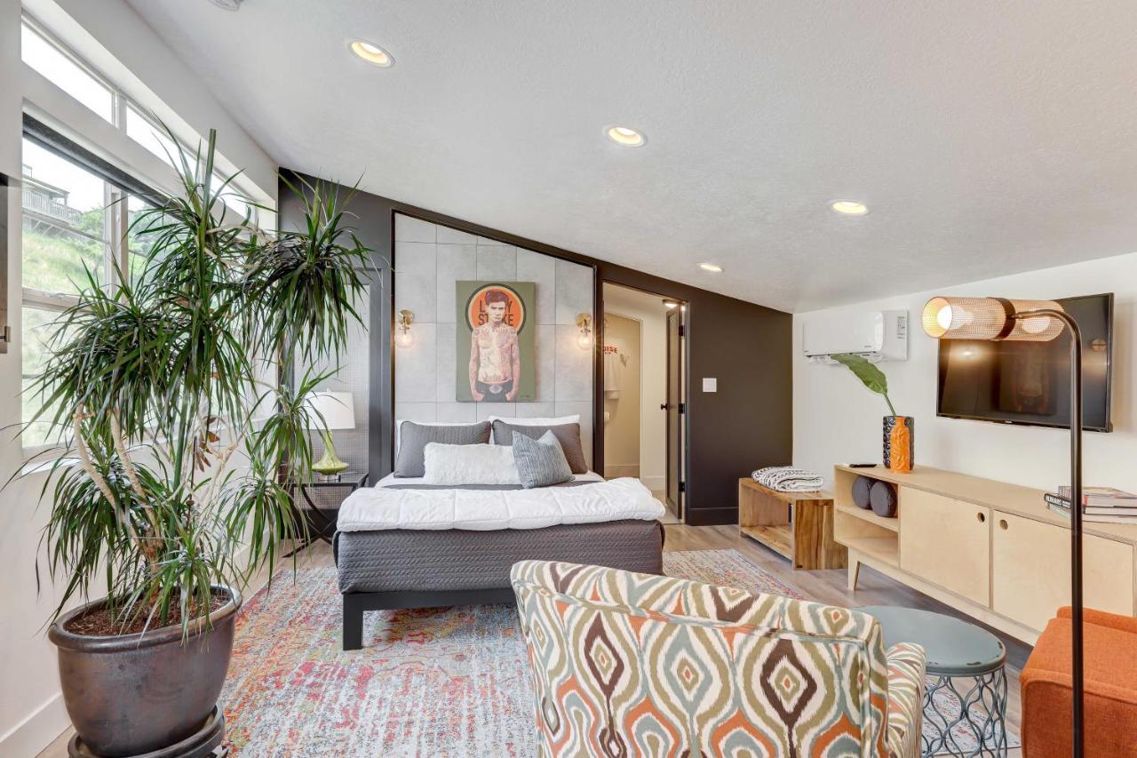 Stylish And Modern Boise Studio With Foothills Views! エクステリア 写真